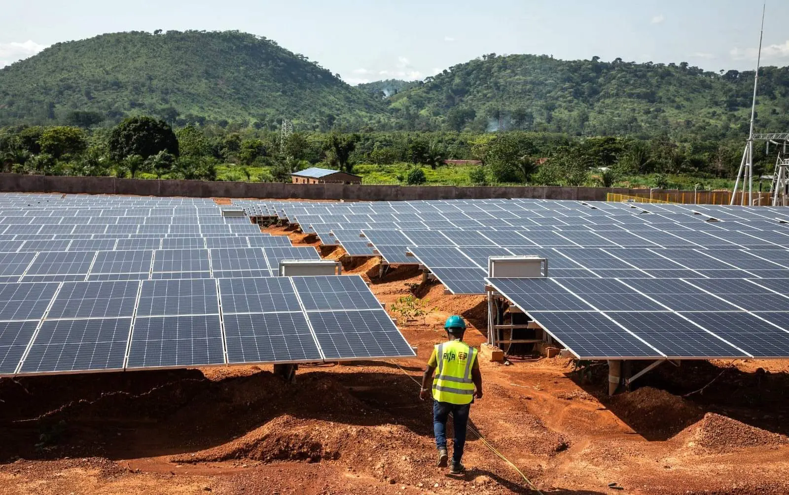 Etudes de construction de deux centrales solaires de 260 MW (2 x 130 MW) – Likasi & Kolwezi